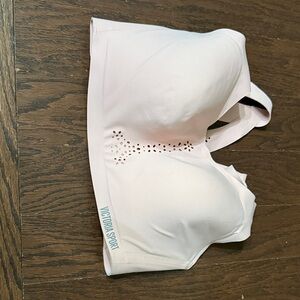 Victoria's Secret Sport Bra in Light Pink size 32F